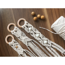 Load image into Gallery viewer, Unfinished Wood Rings